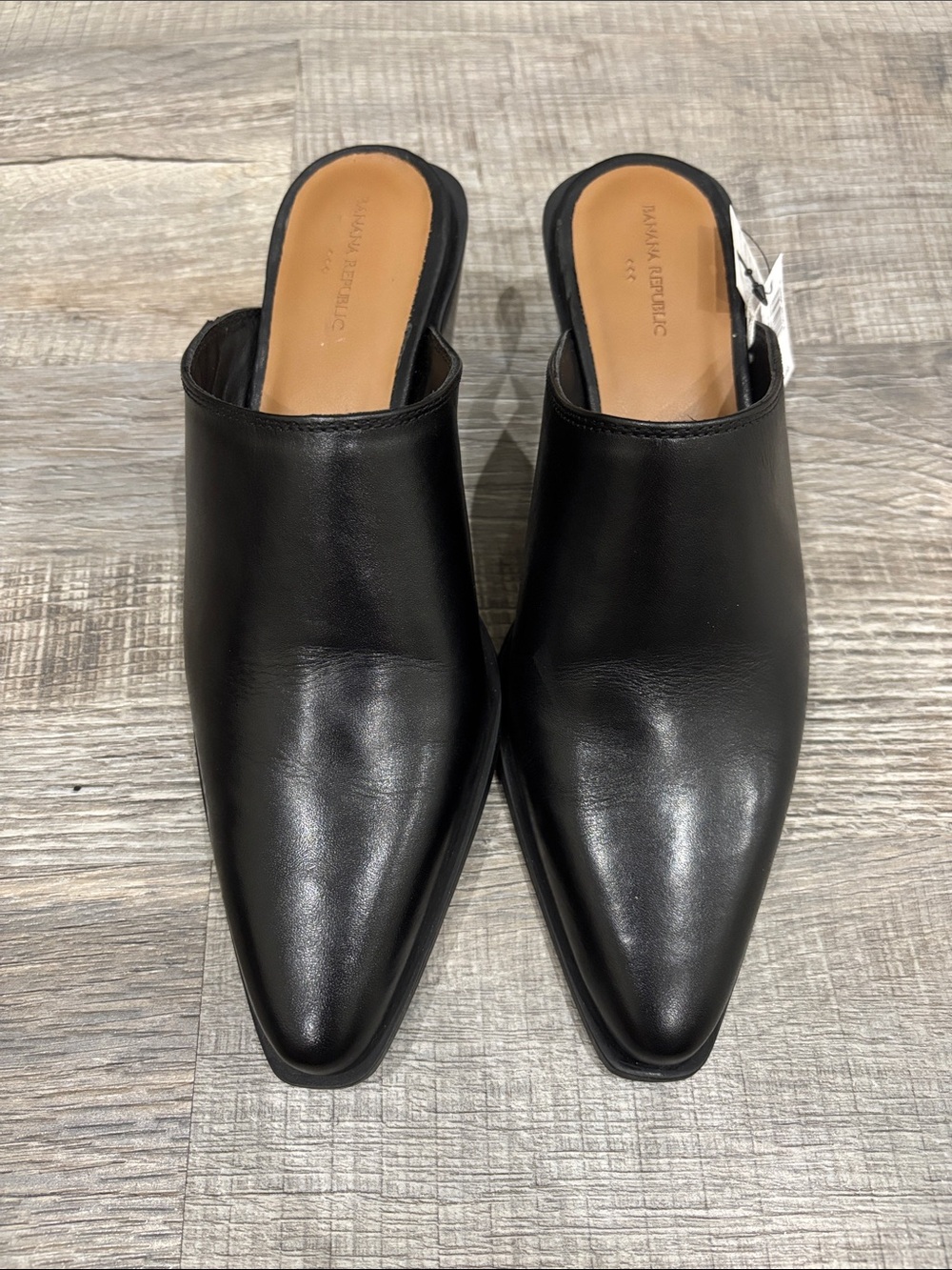 NWT Banana Republic Black Leather Pointed-Toe Slip-On Mule